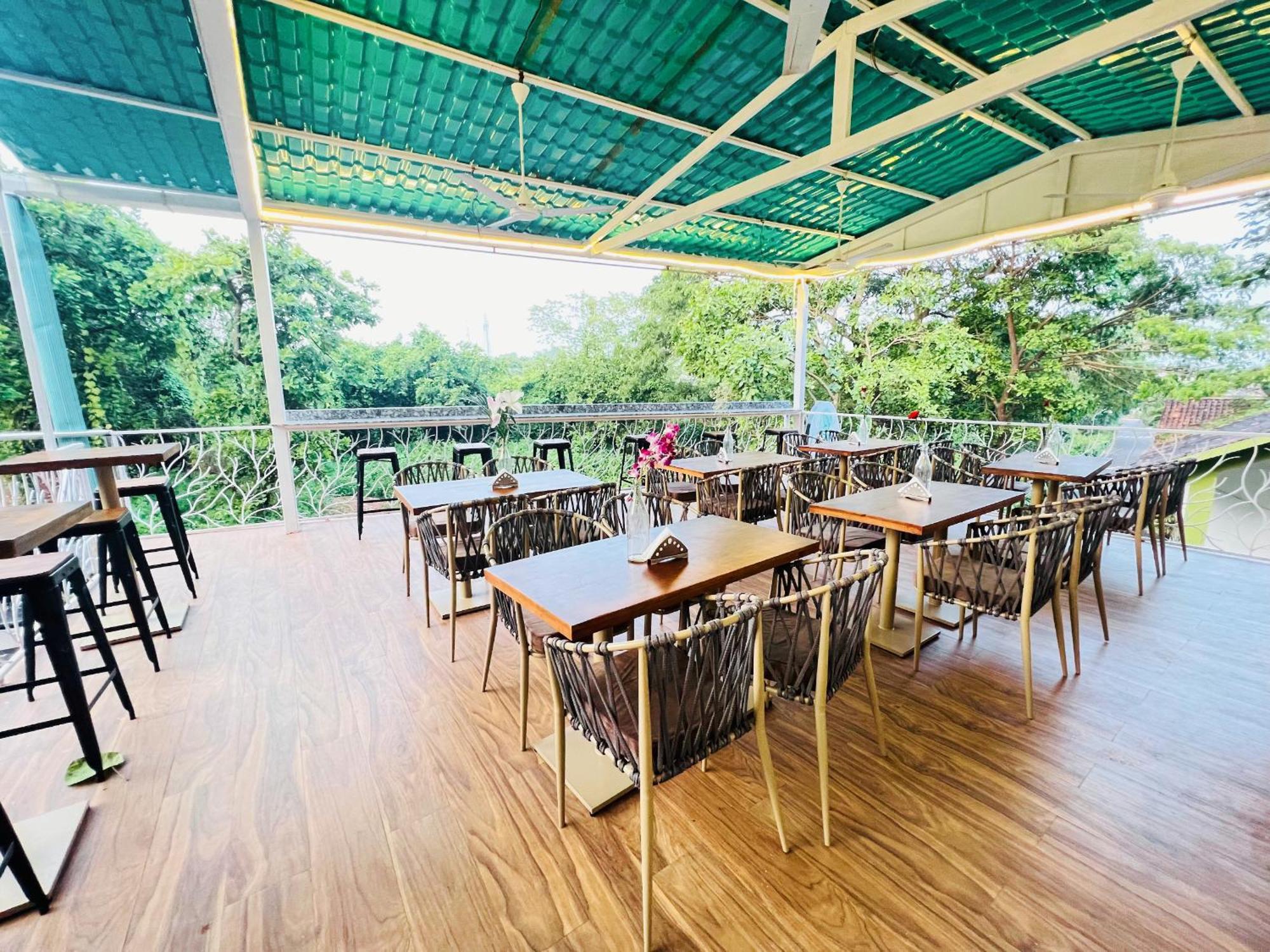The Mayfield Resort, Vagator Анджуна Екстериор снимка