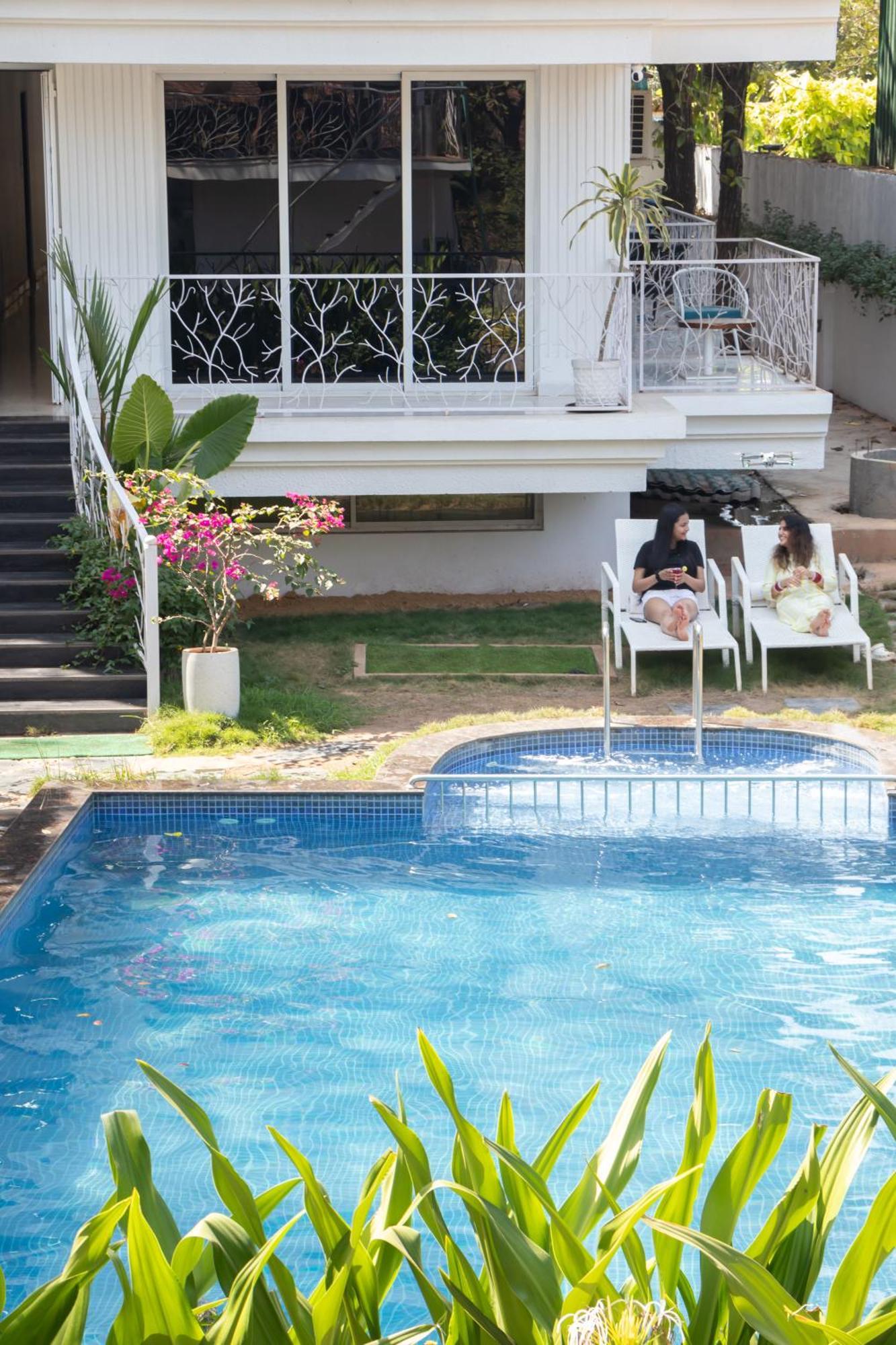 The Mayfield Resort, Vagator Анджуна Екстериор снимка